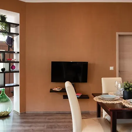 Apartment Deak