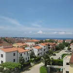 Apartment Deak